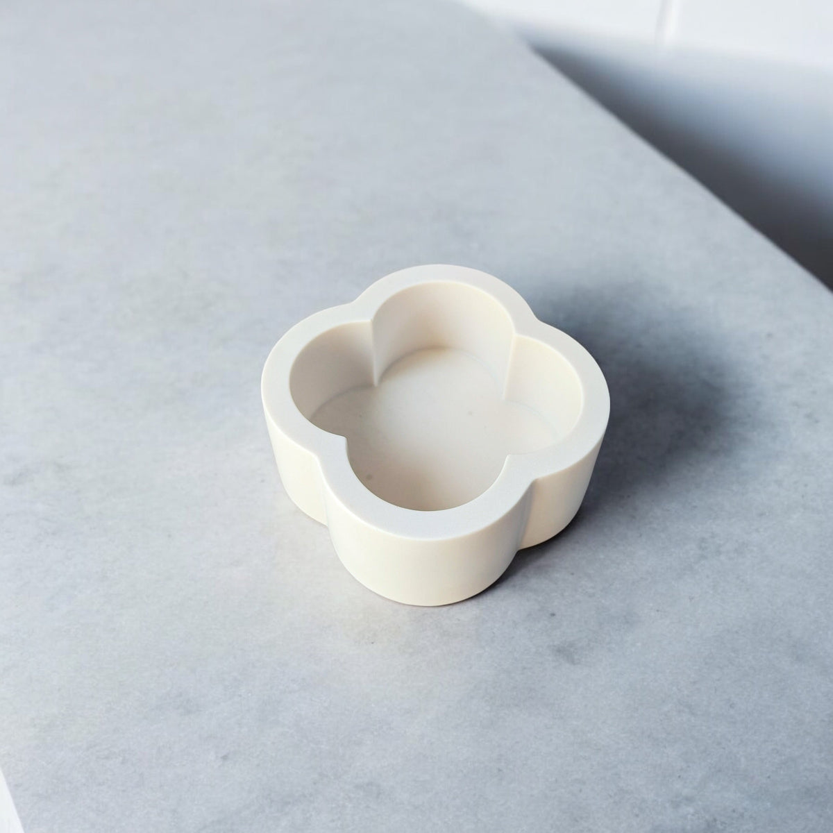 Van Cleef Candle