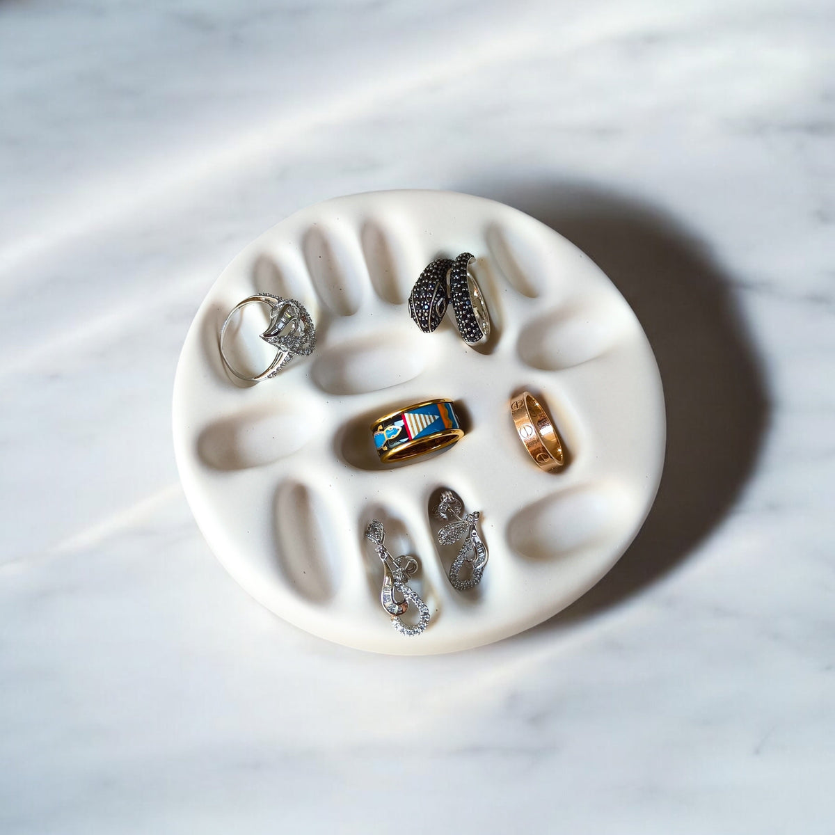 Radiant Ring Holder